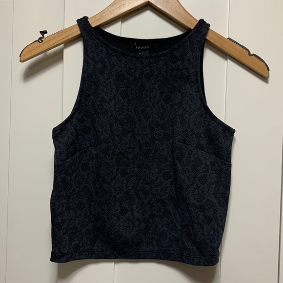 Halter Crop - Picture 1 of 3